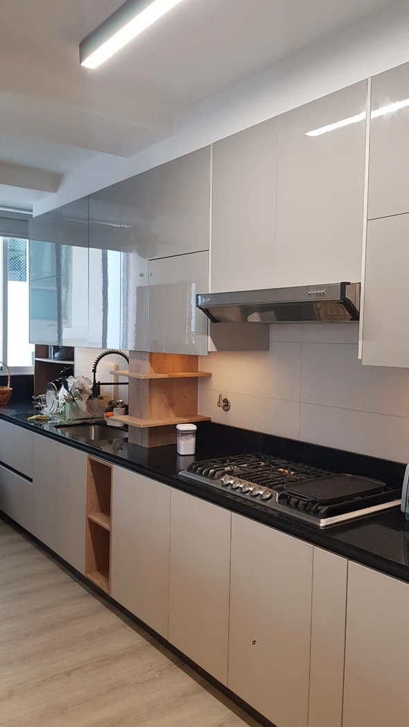 Traditional Wood Kitchen